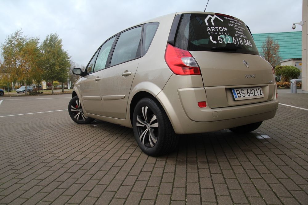 Śliczny Renault Scenic ll 1.6 Zadbany!