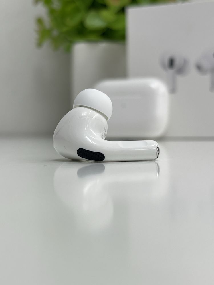 Оригінальний правий навушник Apple AirPods Pro Right A2083 original!