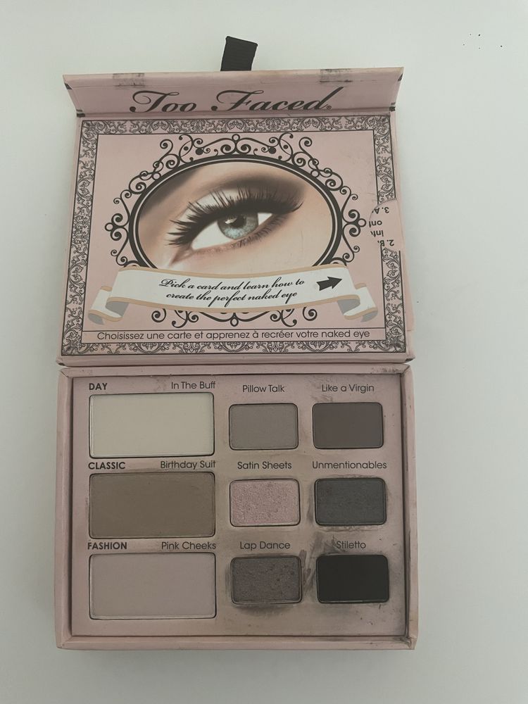 Vendo paleta de olhos TOO faced