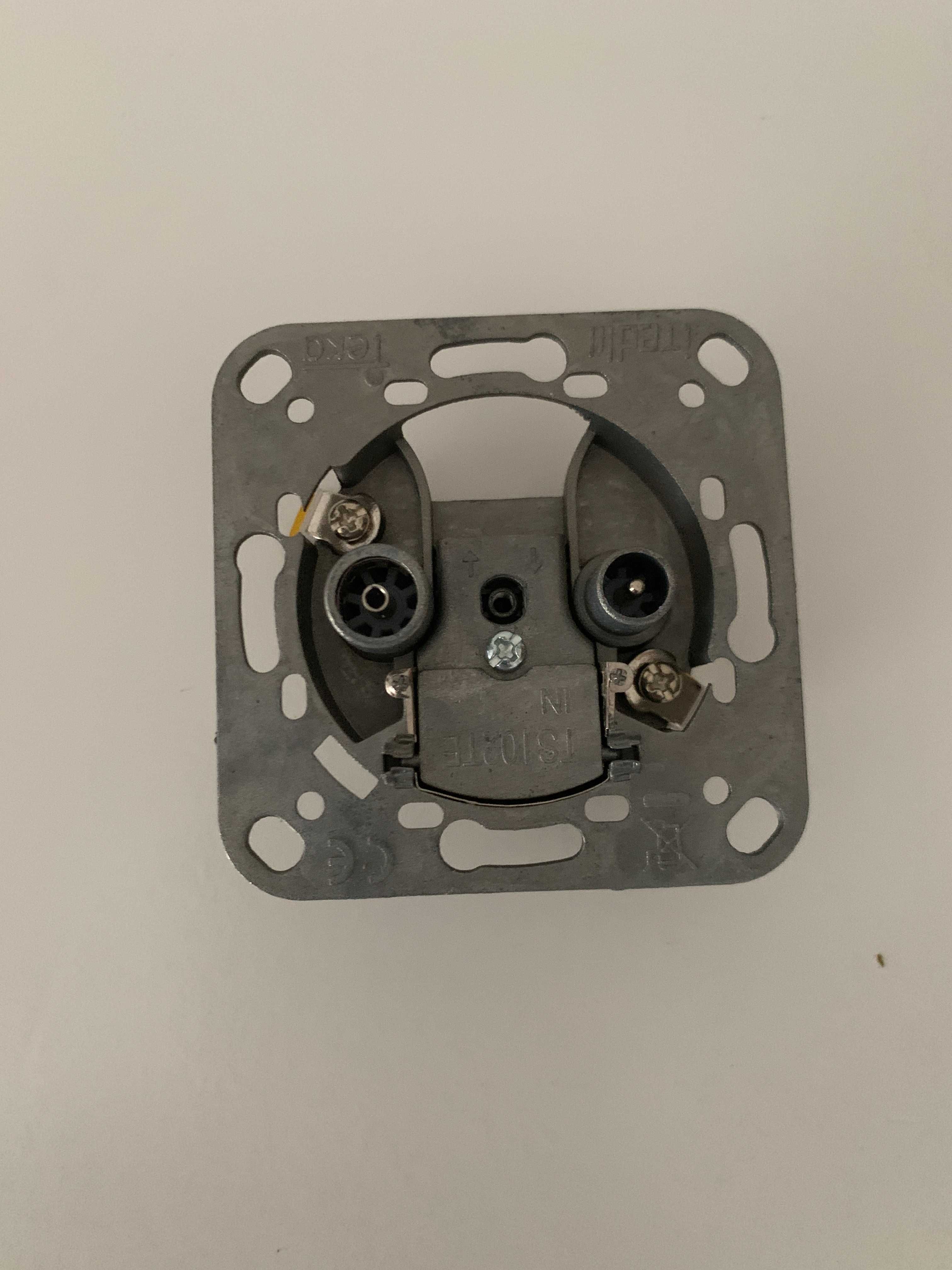 Tomada TV TEKA 290575