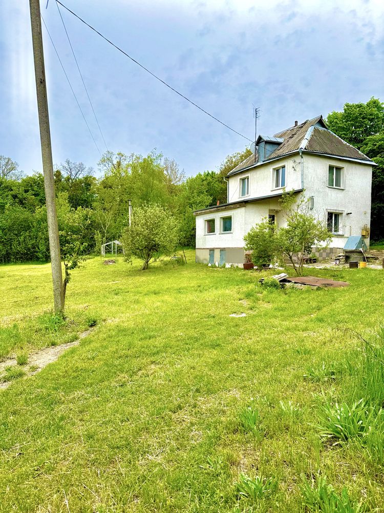 Продам будинок 92 кв.м. + 25 соток з газом, електрикою, водою, септик