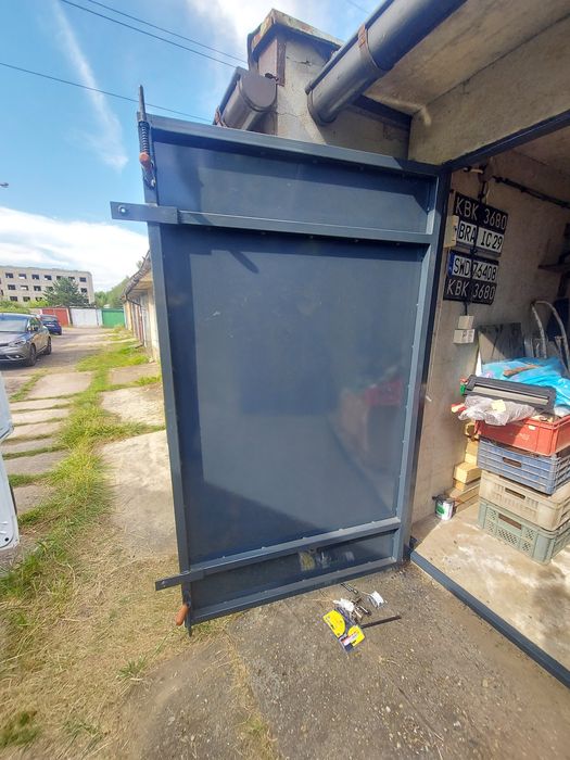 Drzwi garażowe zamki śrubowe rygle blacha 2mm