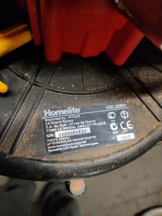 Odkurzacz ogrodowy spalinowy do liści Homelite Mighty Life HBL26BV