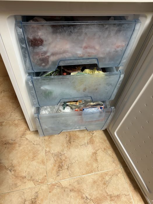 Vendo arca frigurifica de gavetas Jocel.