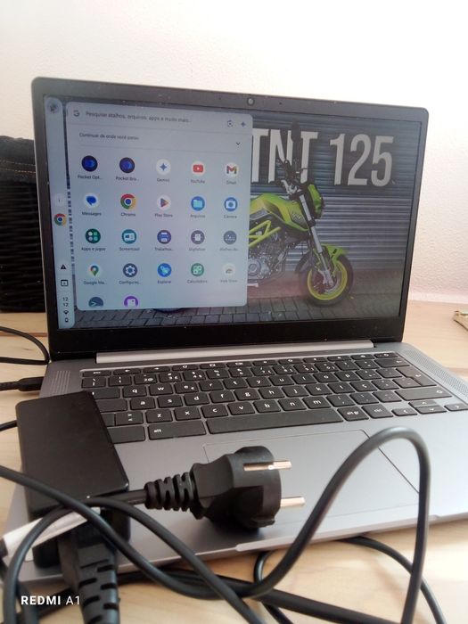 Notebook Lenovo vendo tá em ótimo estado