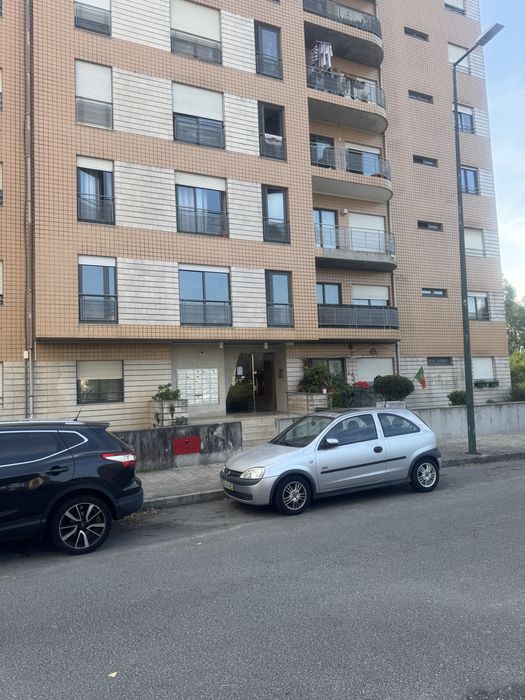 Vende-se T2  Quinta da Lousa em Valongo
