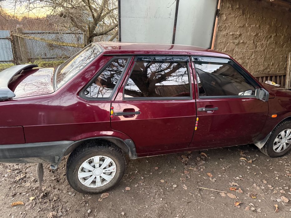 Продам машину ваз 2199