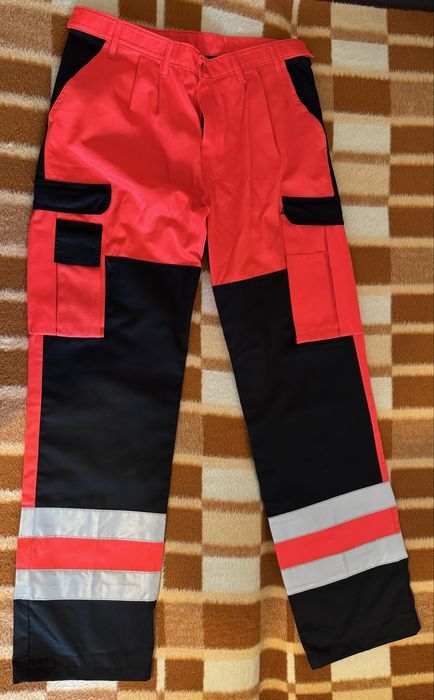 Spodnie medyczne letnie dla ratownika medycznego KLARA nowe