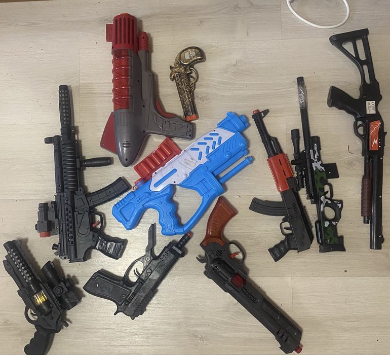 Игрушечное оружие пистолет автомат