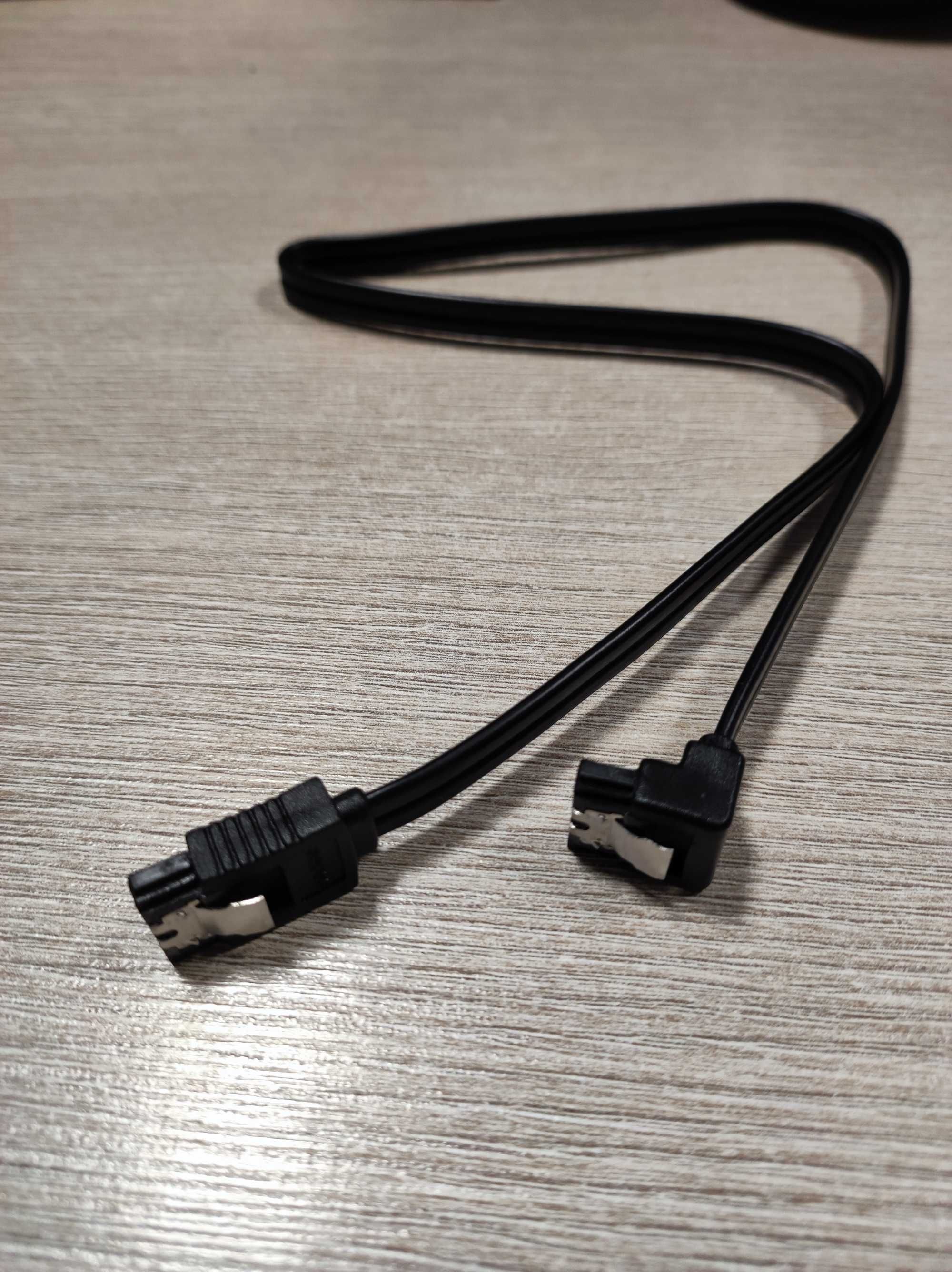 Kabel SATA 6 Gb/s 0,5 m kątowy