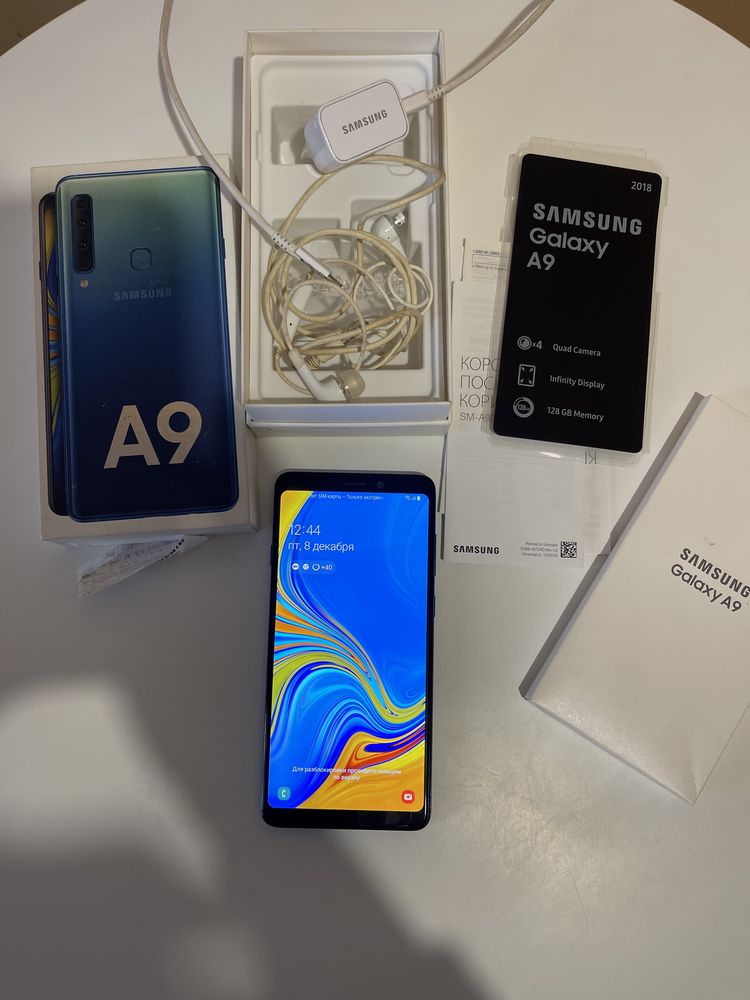 Продам телефон  Samsung Galaxy A 9