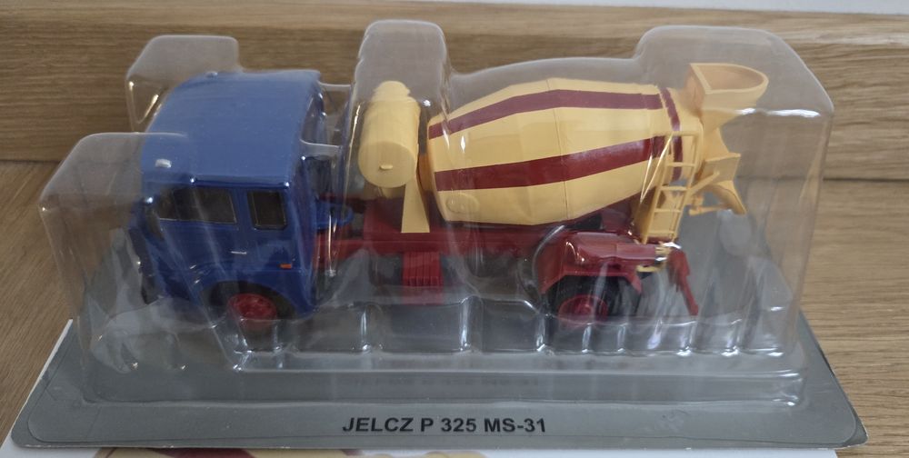 Jelcz P325 Betoniarka Ms-31 kultowy model ciężarówki Prl 1:43