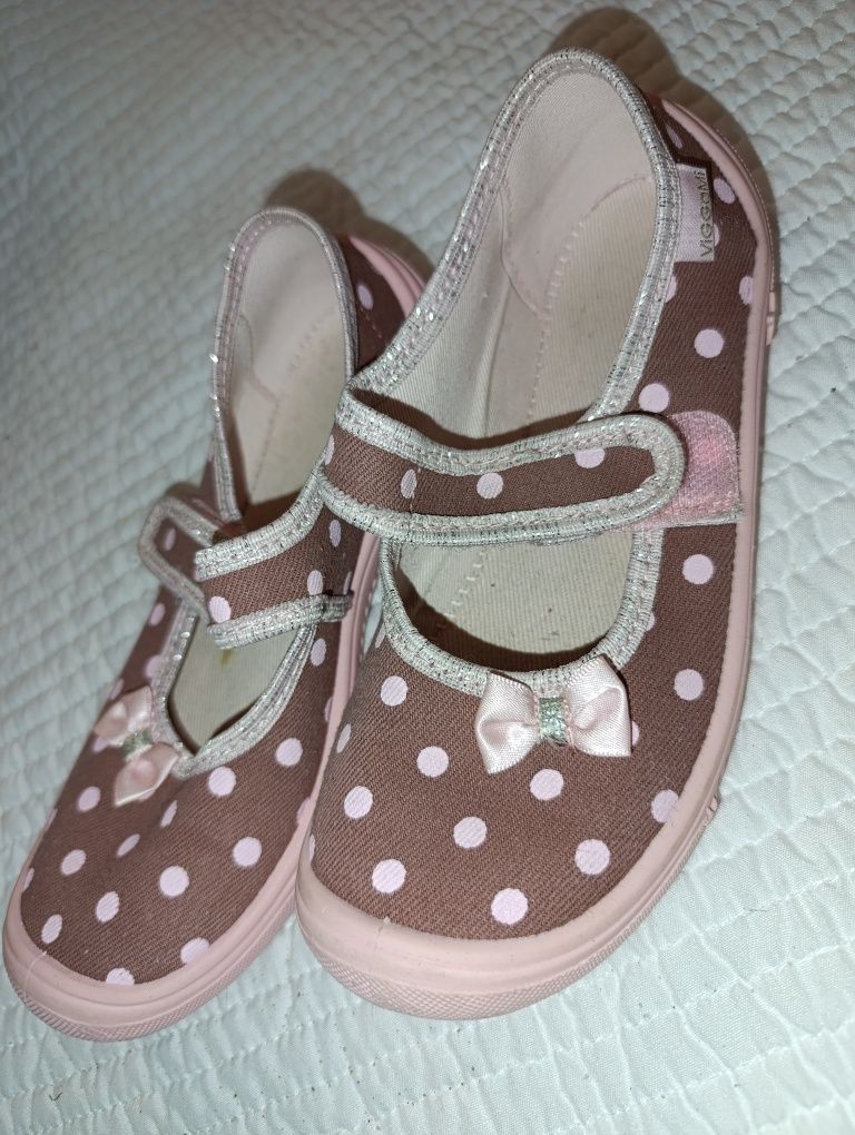 Balerinki 32 kapcie 32  STAN IDEALNY buty do szkoły 32