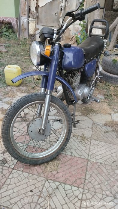 Продам мотоцикл минск 125