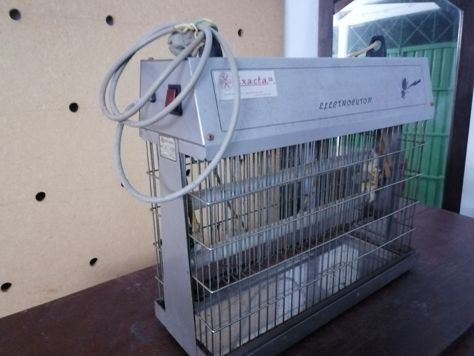 Eletrocutor de insectos