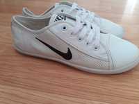 Nike buty sportowe damskie