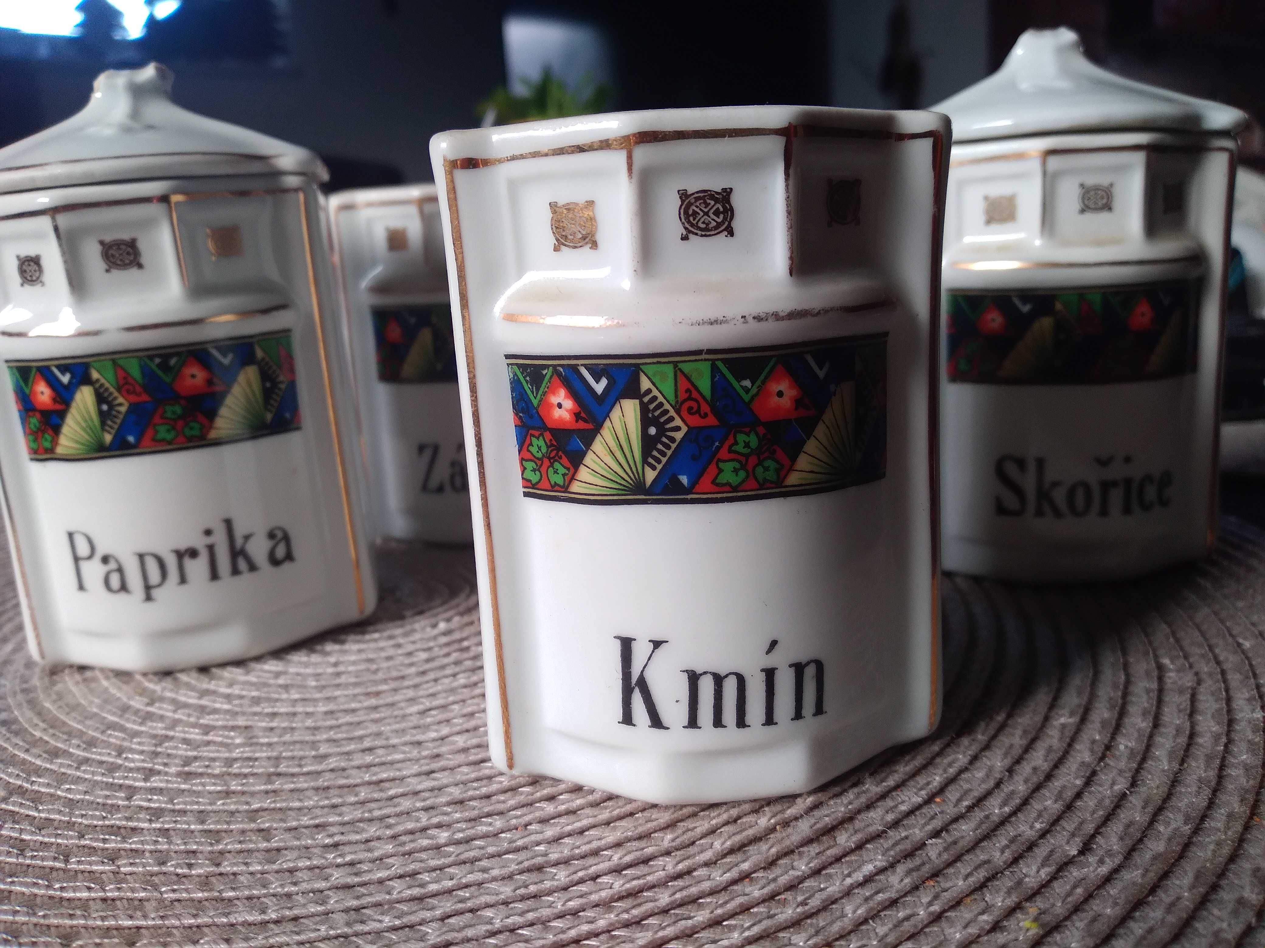 Pojemniki na przyprawy, vintage. Porcelana z Czechosłowacji.