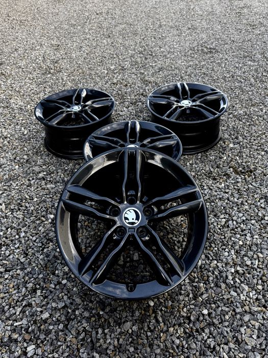 Диски R17 5.112 ET52 шкода а5 а7 гольф тоуран бмв мерседес віто