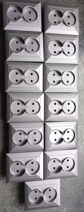 Gniazdo elektryczne antracyt 13 sztuk