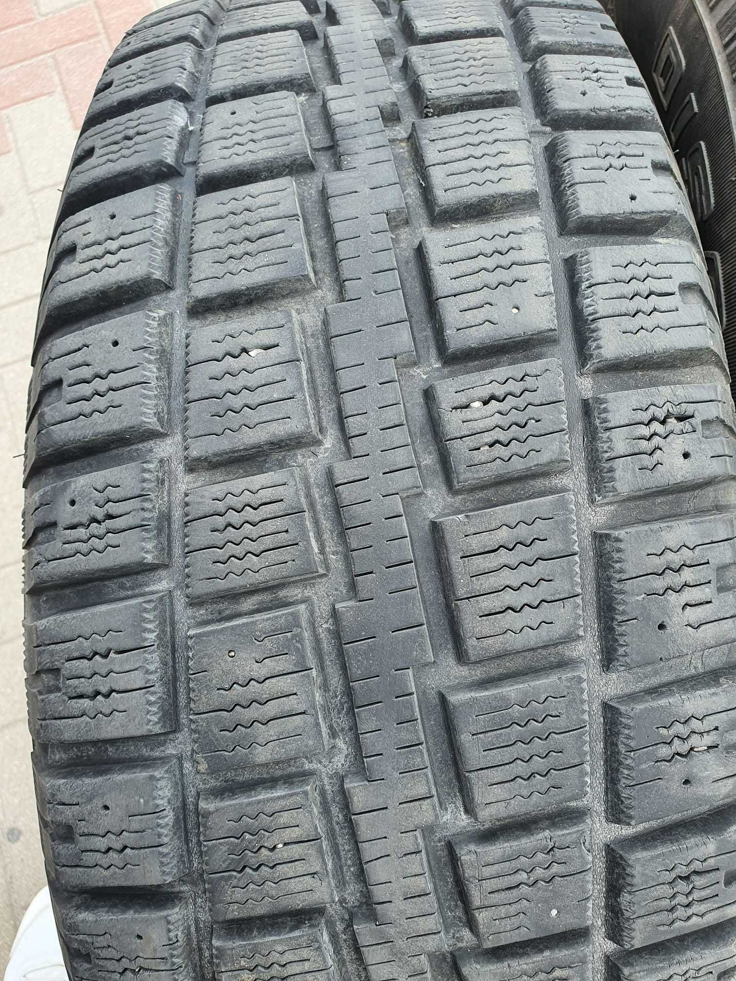 Opony zimowe Cooper Discoverer M+S,  255/70 r16, bieżnik 8mm