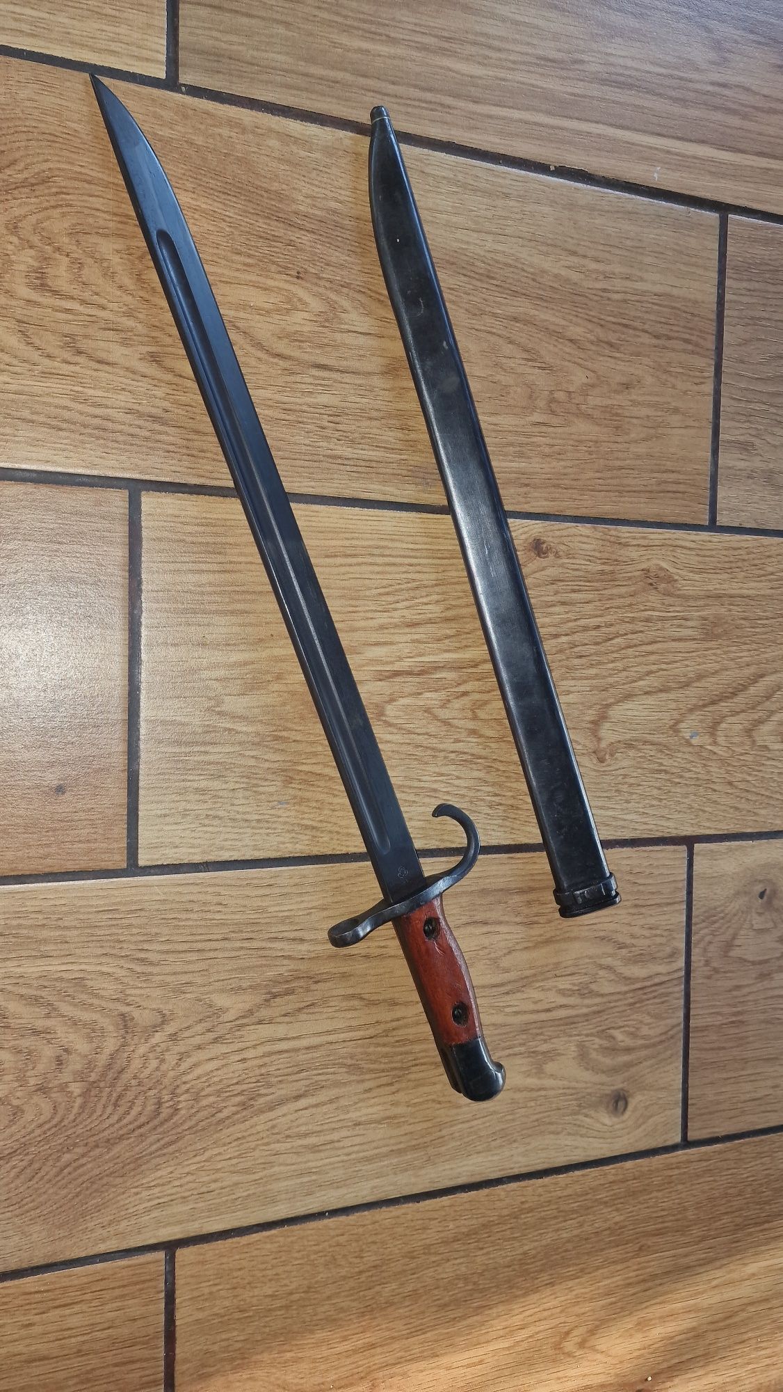 ARISAKA Bagnet Japonski