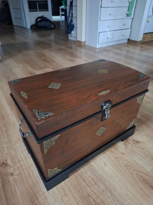 Skrzynia drewniana kufer antyczny