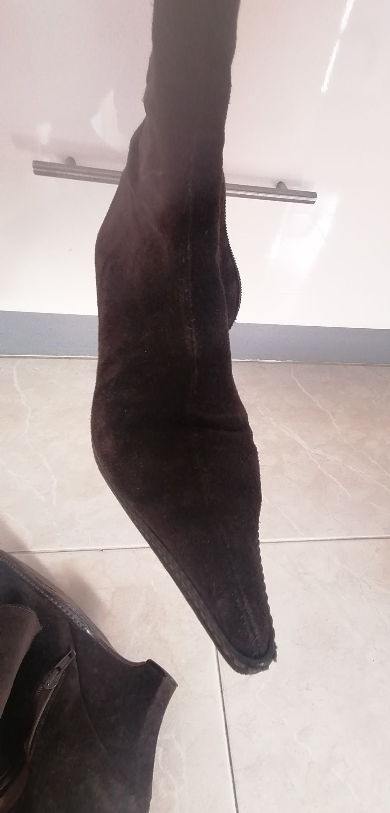 Botas castanhas camurça