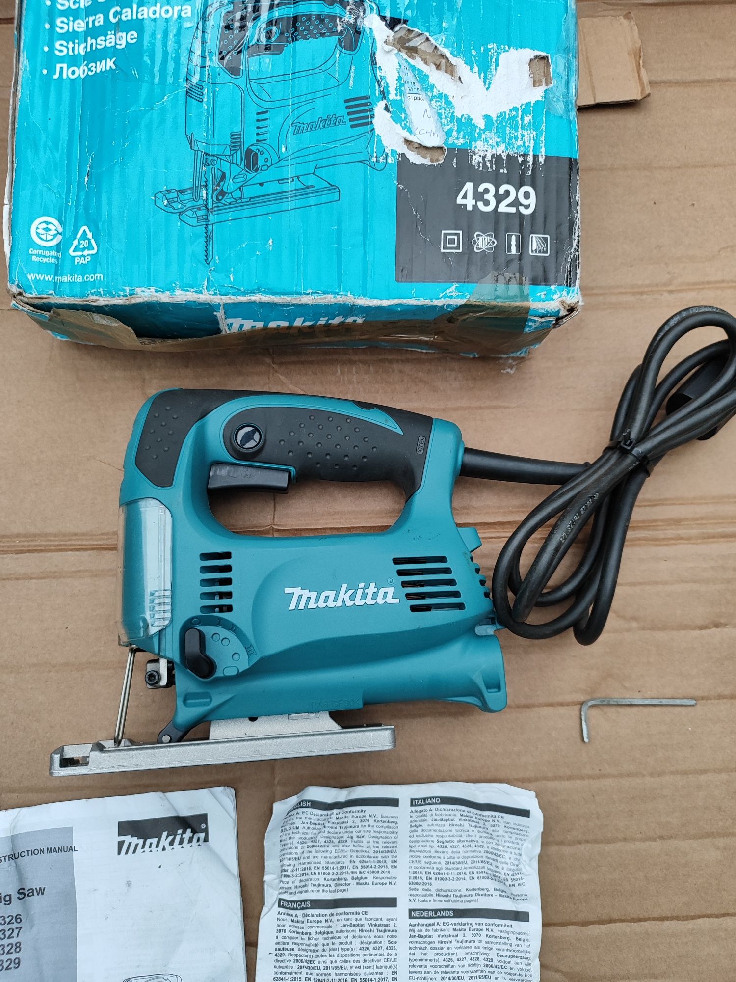 Wyrzynarka sieciowa Makita 450wat