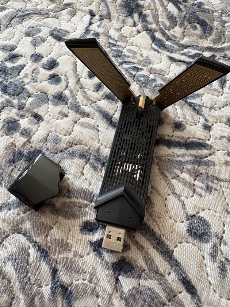 ASUS USB-AX56 (1800Mb/s a/b/g/n/ac/ax)