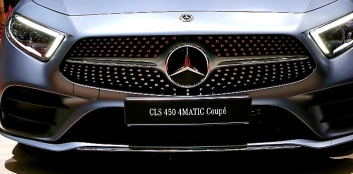 Grelha mercedes Cls