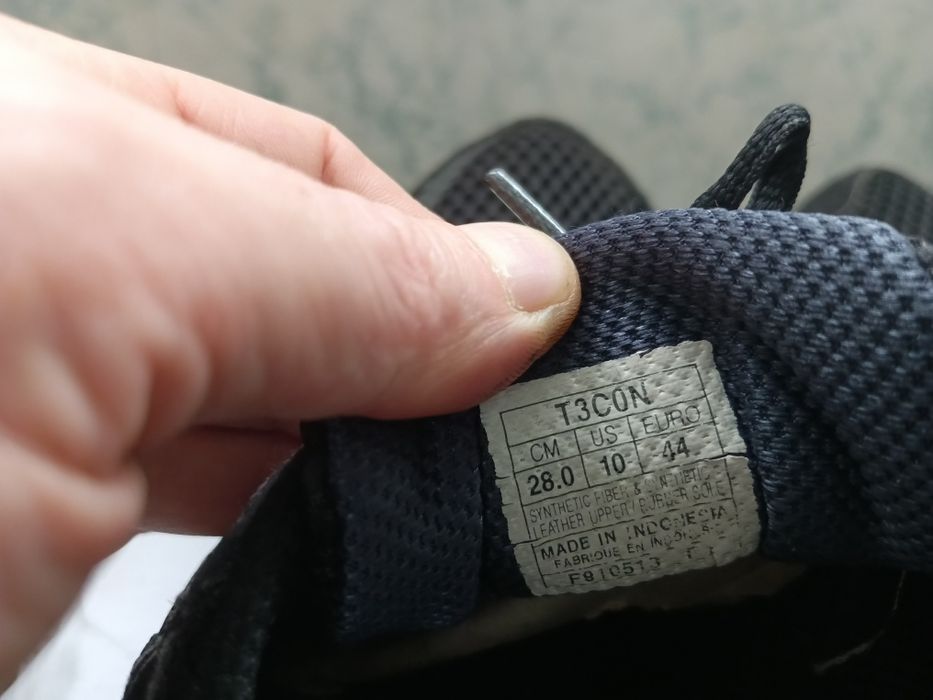 Кроссовки asics,оригинал