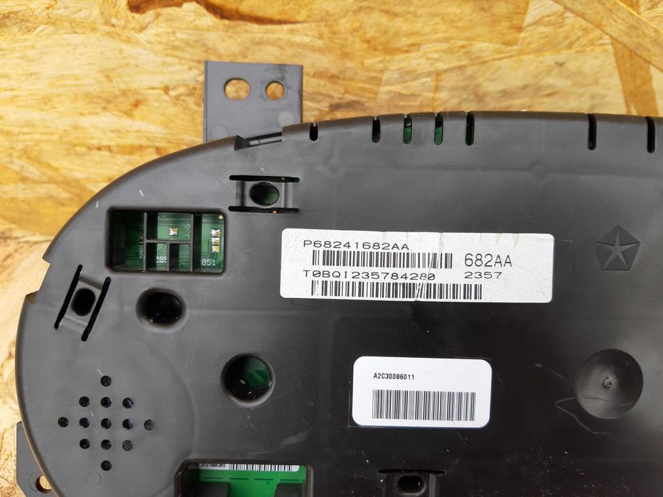 Licznik Chrysler Town Country Dodge Caravan 11-19r RT 3.6 euro Voyager