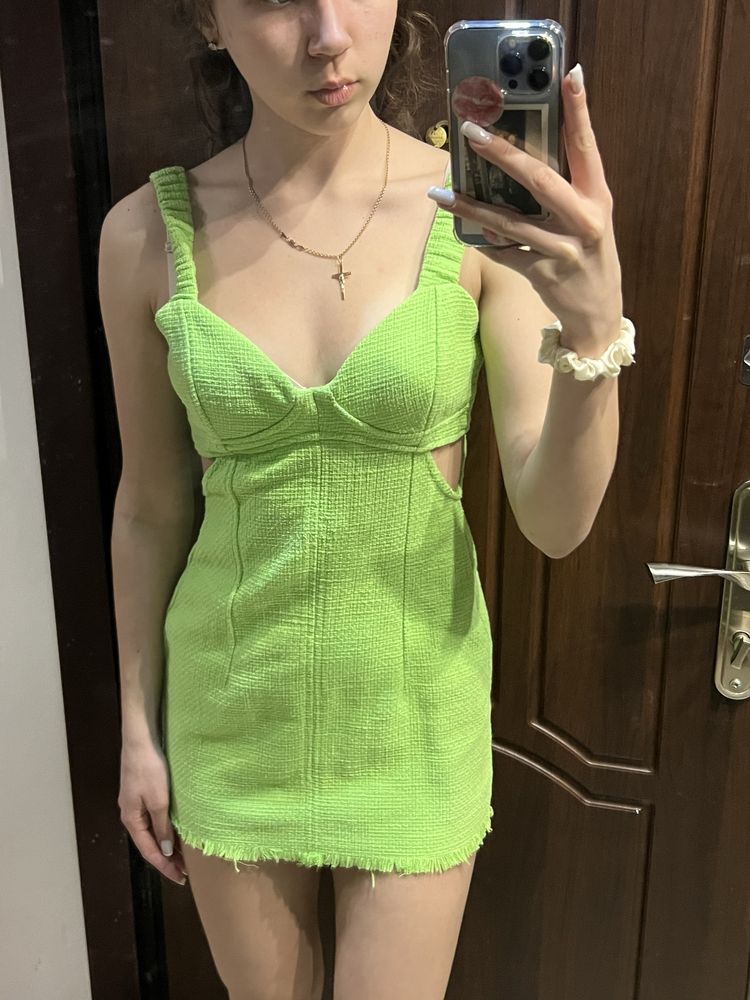 Сукня зелена літня
