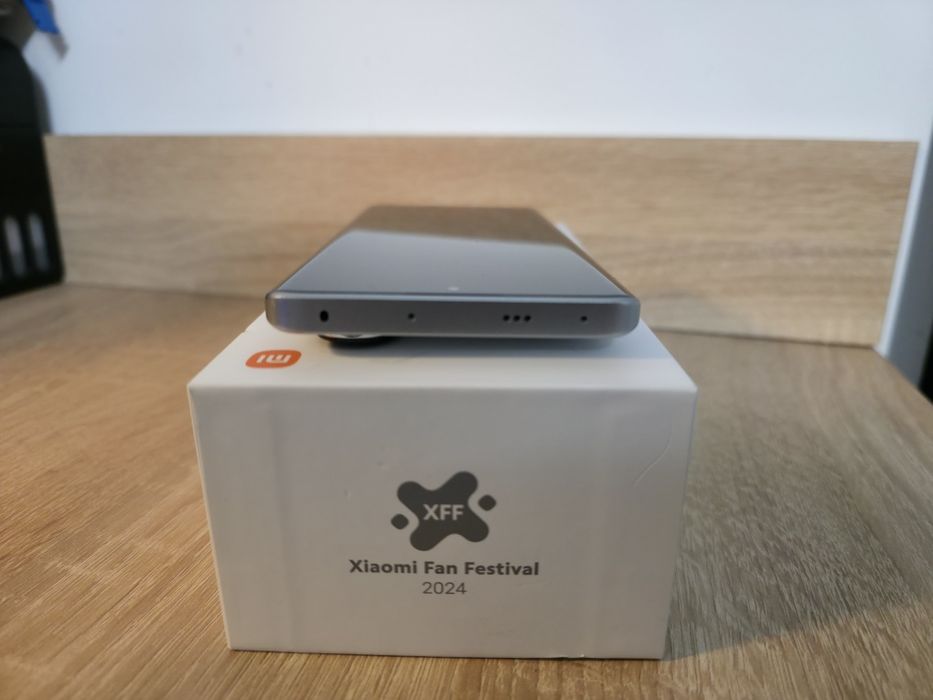 Redmi Note 13 pro+ 5G Mystic Silver
