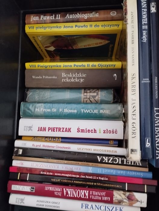 Zestaw książek różne gatunki