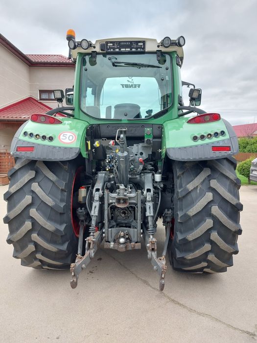 Ciagnik rolniczy Fendt 724 Vario tms