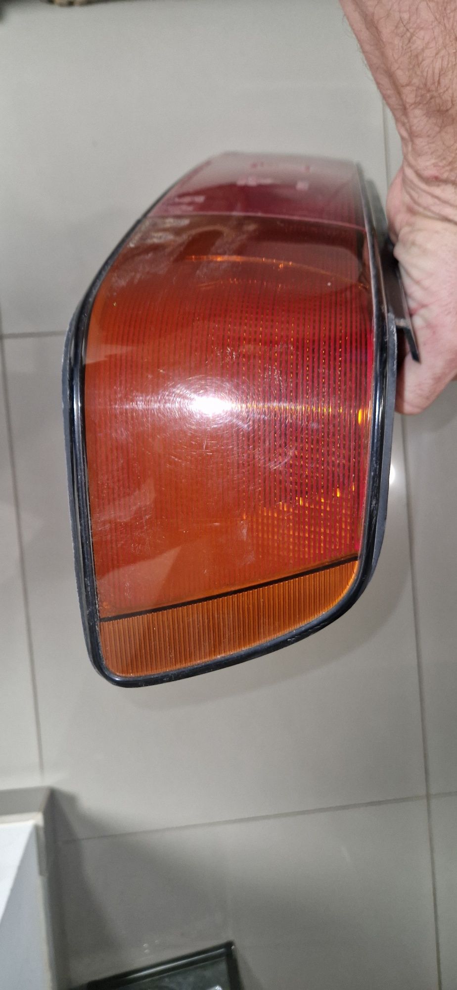 Tylna prawa lampa civic IV ee9 ec9 europa
