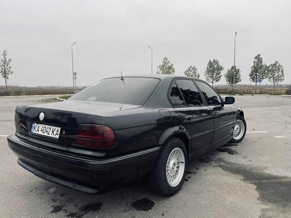 Продам BMW E38 2.8 m52b28