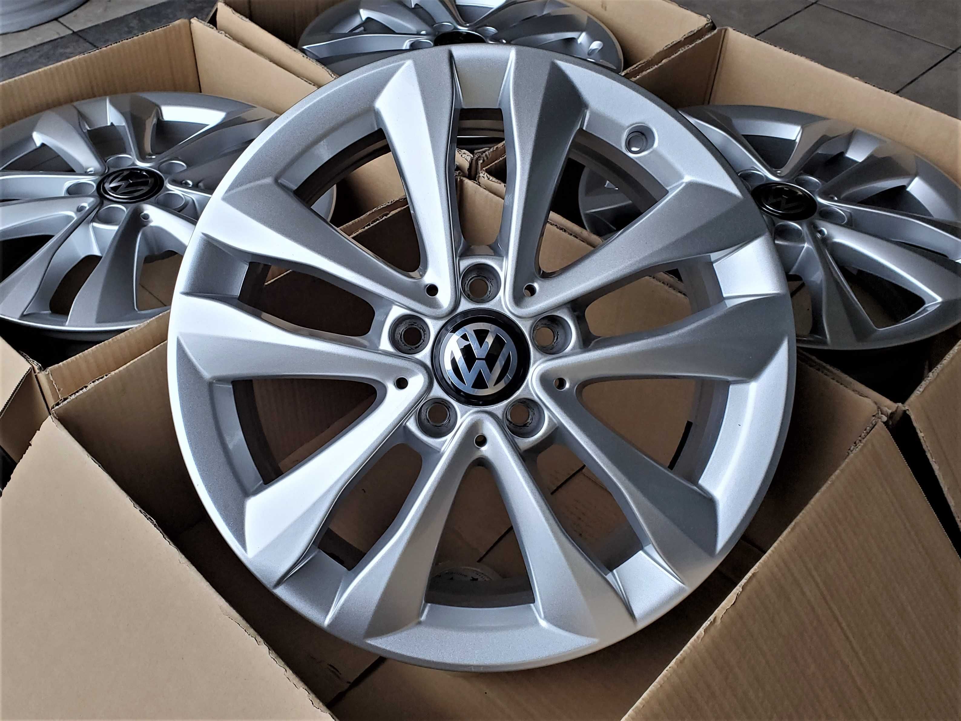 Alufelgi 17 VW Golf Passat Touran Jetta Caddy Sharan Beetle 5x112 460#