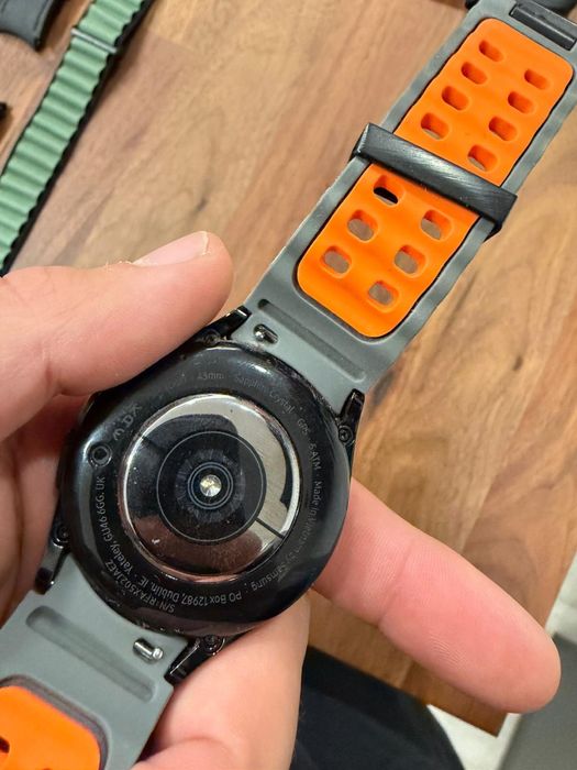 Samsung Galaxy S24 Ultra 256GB + Galaxy Watch 6 Classic 43mm