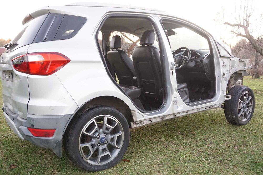 Ford ekcoSport mk2 szkielet skóry koła błotnik lewy prawy tył Części *