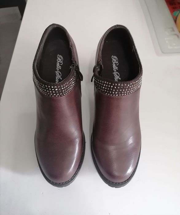 Sapatos  de Senhora         Como Novos