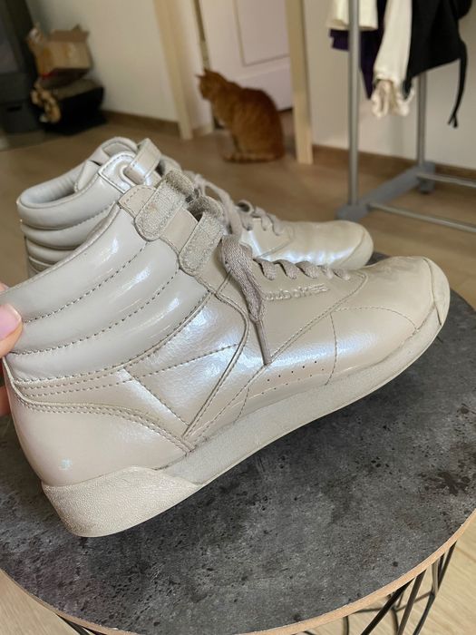 Класні перламутрові Reebook 37р.