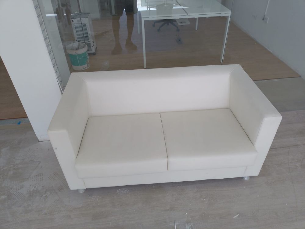 Vendo Sofá Branco