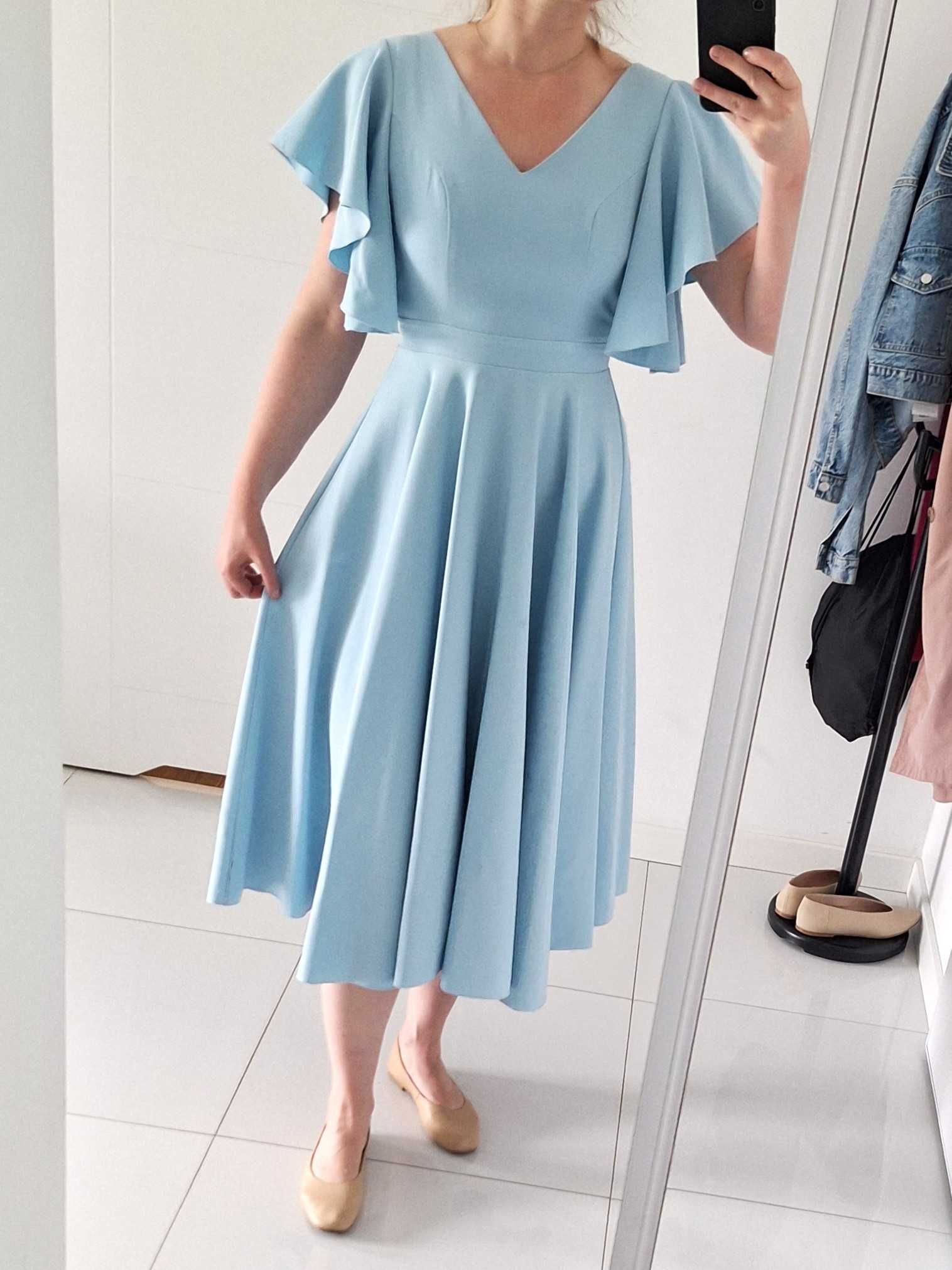 Błękitna elegancka rozkloszowana sukienka r.36
