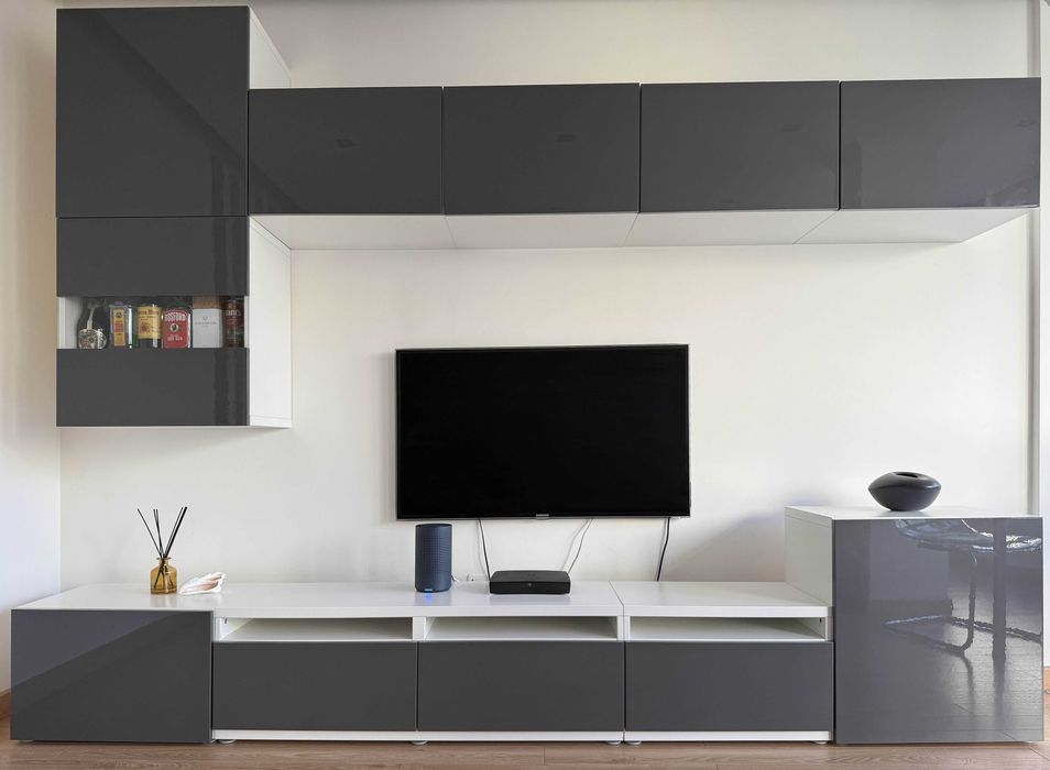 Móvel TV ikea bestå  cinza