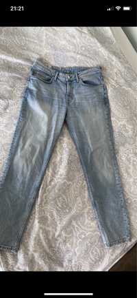 Jeansy regular tapered