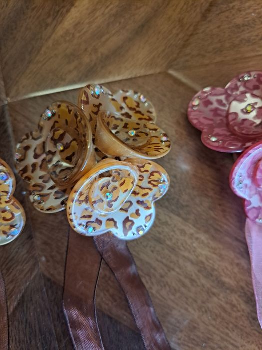 Декор для штор підхвати.