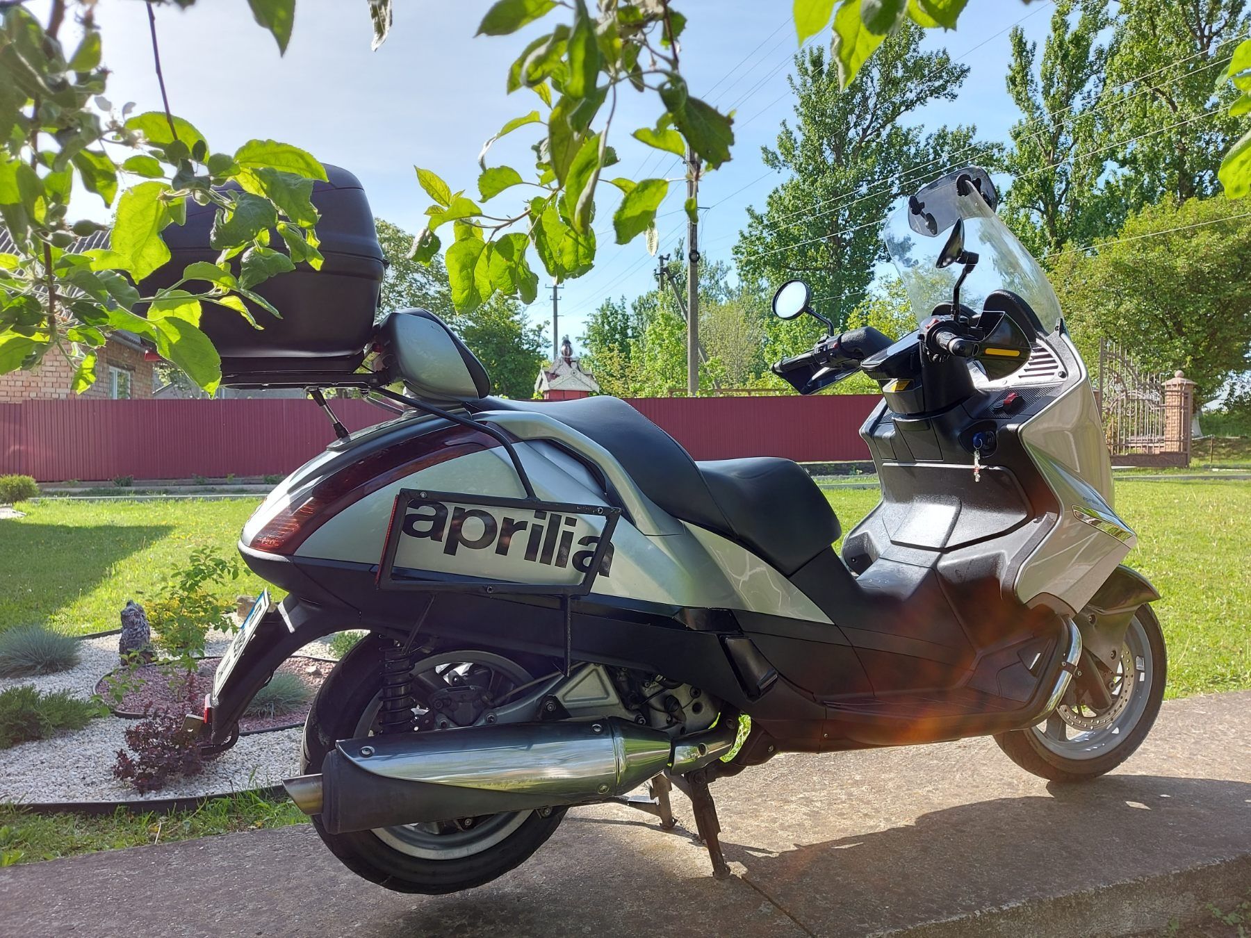 Aprilia atlantic 500 Максі скутер.