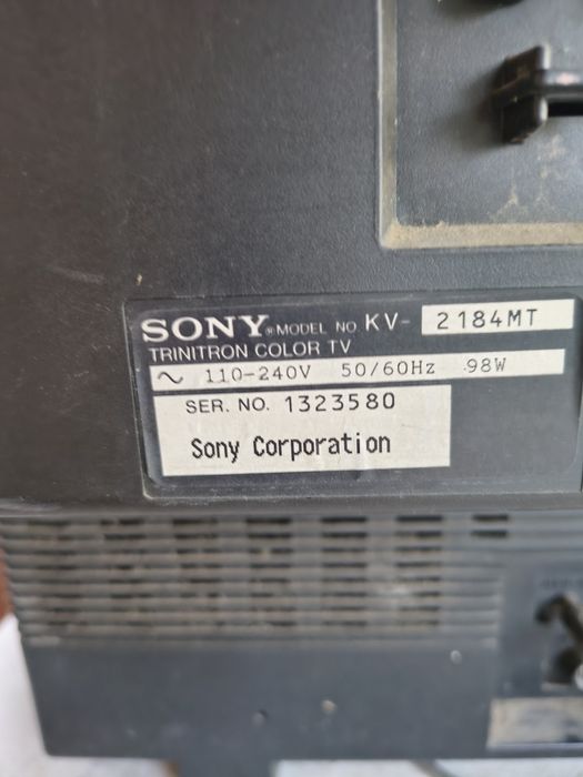 Telewizor Sony Trinitron KV-2184MT (21") – idealny do retro PS1/Pegasu